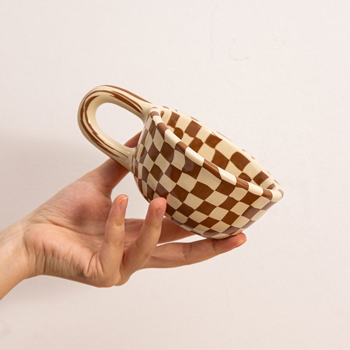 レンチ型ハンドル付きセラミックコーヒーマグ1個、コーヒー、ミ - Coffee&Tea House Menu のレビューと価格
