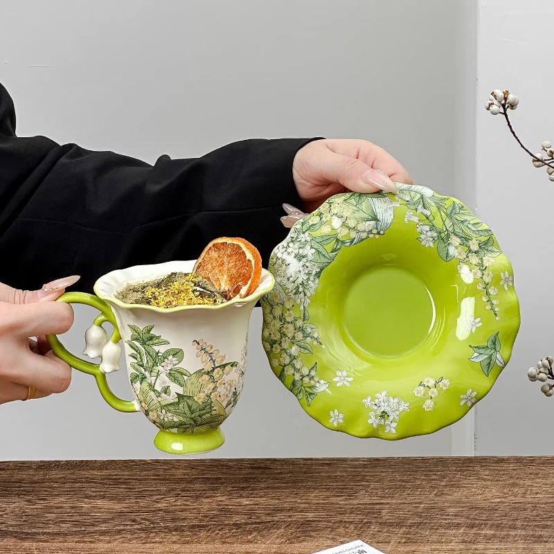 スズランの花が咲くアフタヌーンティーセット - 精巧な高級陶 - Xbloom Coffee Tea のレビューと価格