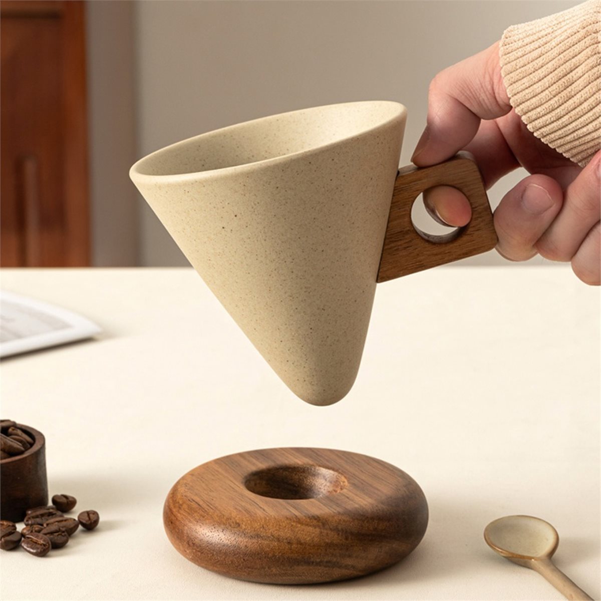 セラミックコーヒーカップ＆木製ベーススプーンセット レトロコ - Coffee&Tea House Menu のレビューと価格